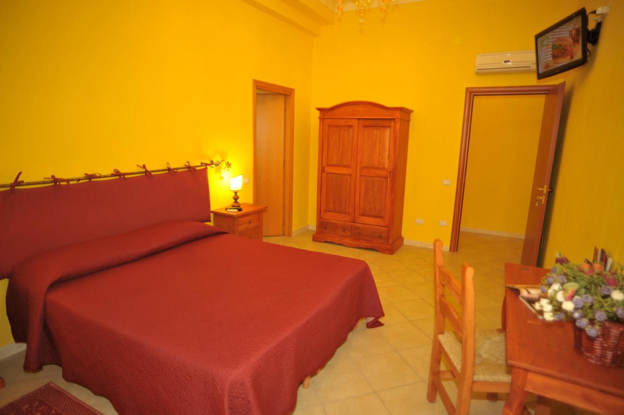 Aldebaran Centro Storico Villa Cagliari Szoba fotó