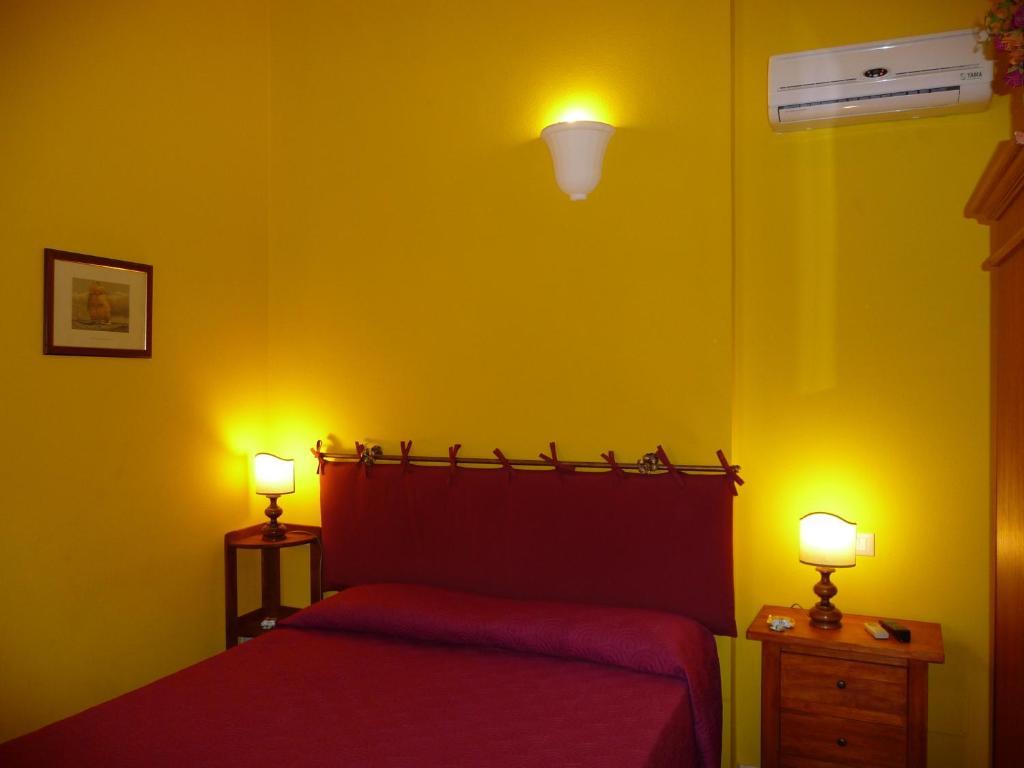 Aldebaran Centro Storico Villa Cagliari Szoba fotó